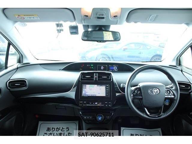 Toyota PRIUS 2019-06 282218-15