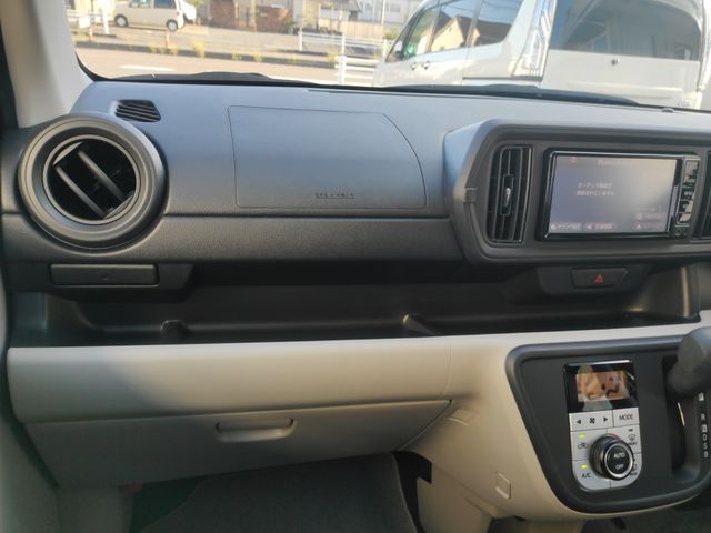 Toyota PASSO 2016-09 21866-15