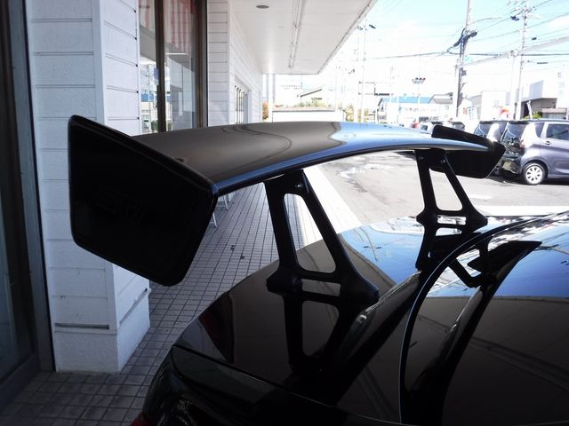 Subaru WRX STI 2018-09 183038-10