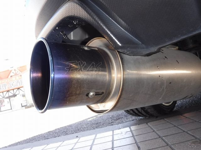 Subaru WRX STI 2018-09 183038-8