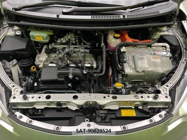 Toyota AQUA 2013-06 349982-15