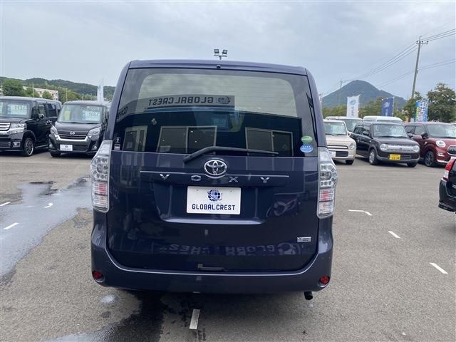 Toyota VOXY 2012-04 15332-12