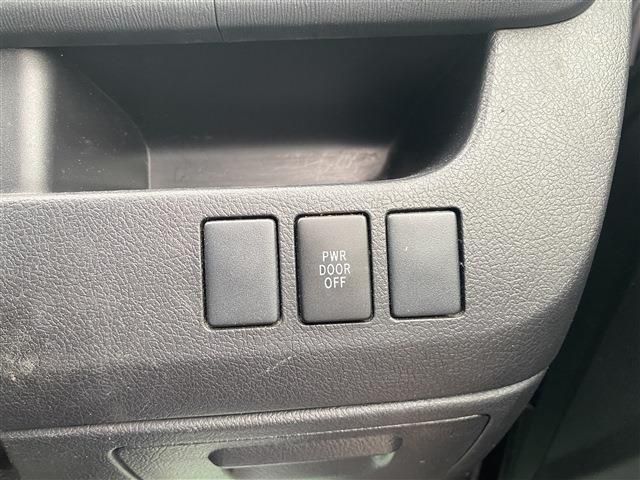 Toyota VOXY 2012-04 15332-22