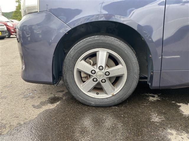 Toyota VOXY 2012-04 15332-9