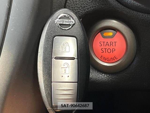 Nissan NOTE 2017-02 344492-6