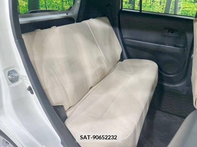 Toyota BB 2011-12 327038-9