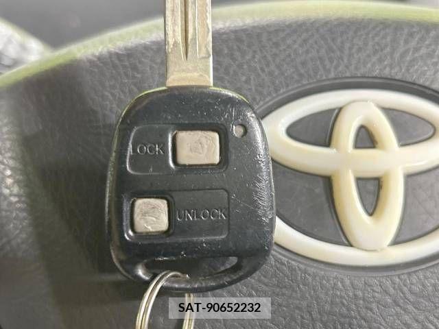 Toyota BB 2011-12 327038-6