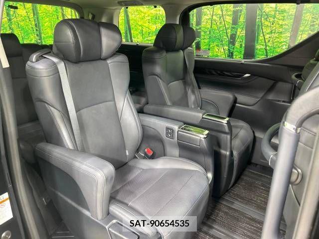 Toyota ALPHARD 2021-10 342395-9