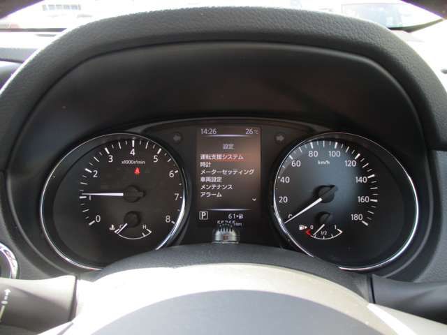 Nissan X-TRAIL 2017-10 18034-3