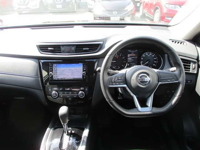 Nissan X-TRAIL 2017-10 18034-2