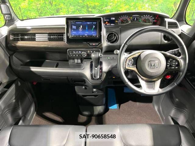 Honda N BOX CUSTOM 2019-05 278932-1