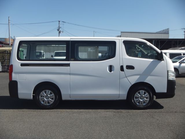 Nissan NV350 Caravan 2016-03 2362-3
