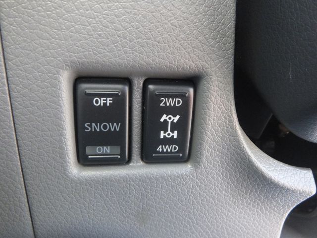 Nissan NV350 Caravan 2016-03 2362-22