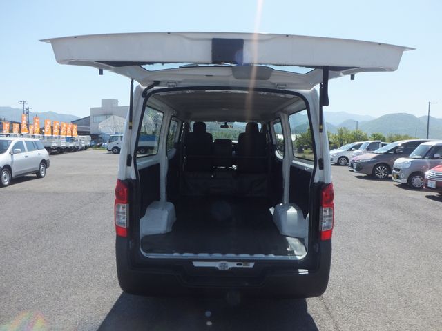 Nissan NV350 Caravan 2016-03 2362-7