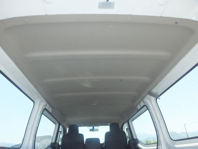 Nissan NV350 Caravan 2016-03 2362-10