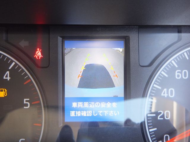 Nissan NV350 Caravan 2016-03 2362-18