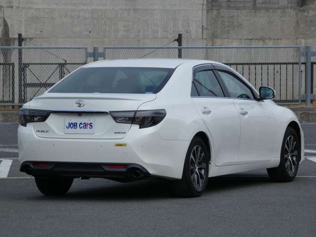 Toyota MARK X 2017-01 181317-3