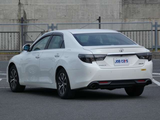 Toyota MARK X 2017-01 181317-2