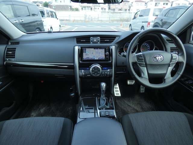 Toyota MARK X 2017-01 181317-1