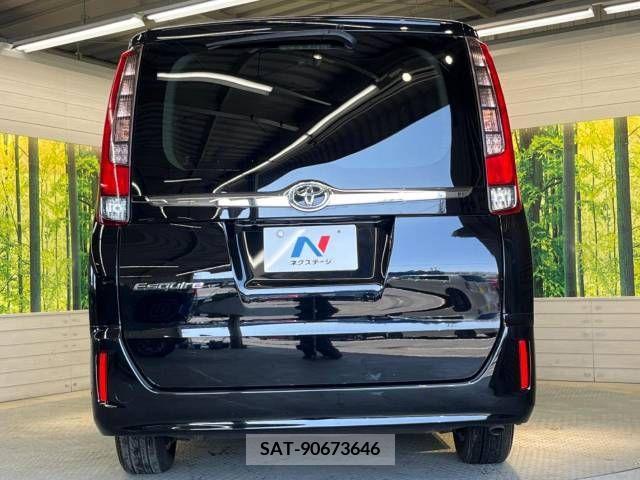 Toyota ESQUIRE 2015-06 215685-16