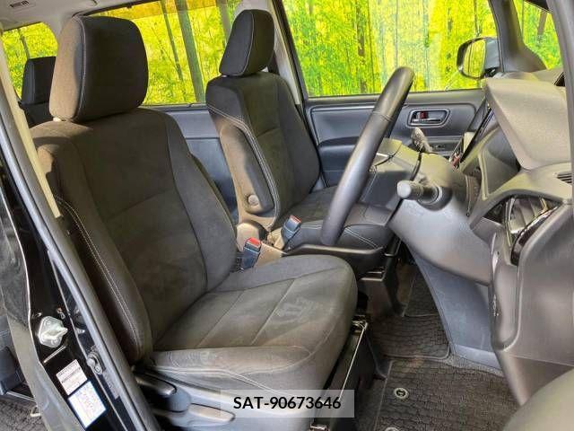 Toyota ESQUIRE 2015-06 215685-8