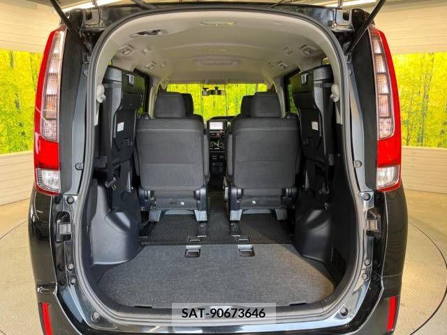 Toyota ESQUIRE 2015-06 215685-11