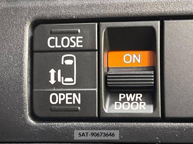 Toyota ESQUIRE 2015-06 215685-4