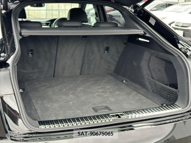 Audi E-TRON 2023-03 218703-17