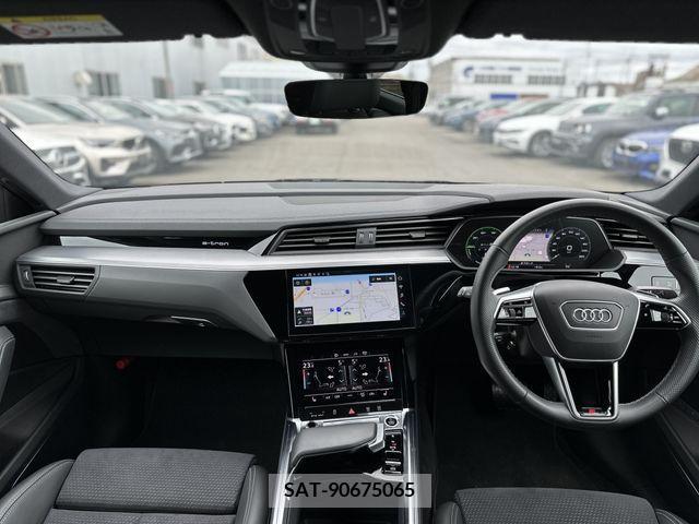 Audi E-TRON 2023-03 218703-1