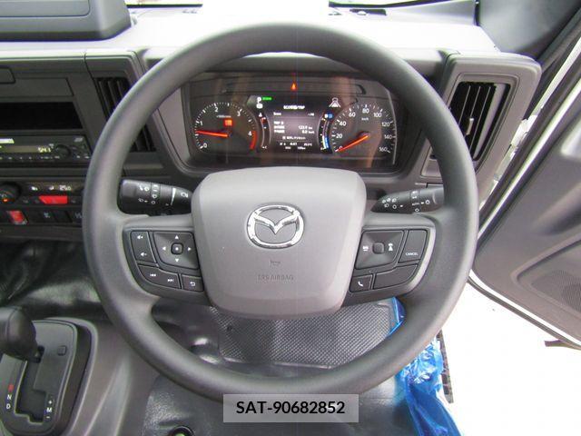 Mazda TITAN 2024-06 310885-18