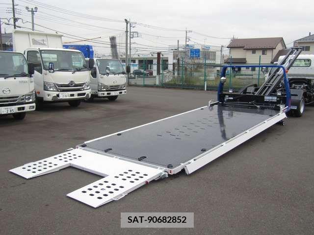Mazda TITAN 2024-06 310885-11