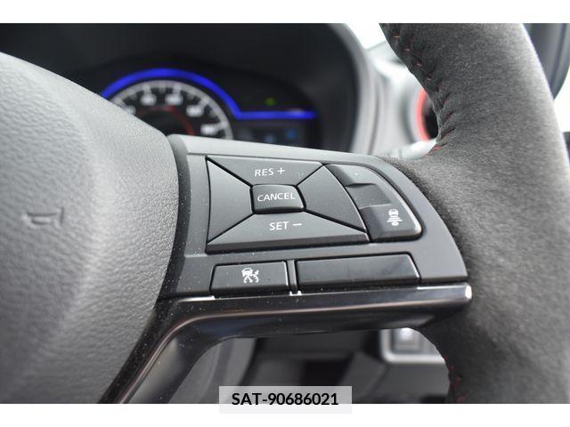 Nissan NOTE 2018-01 382890-4