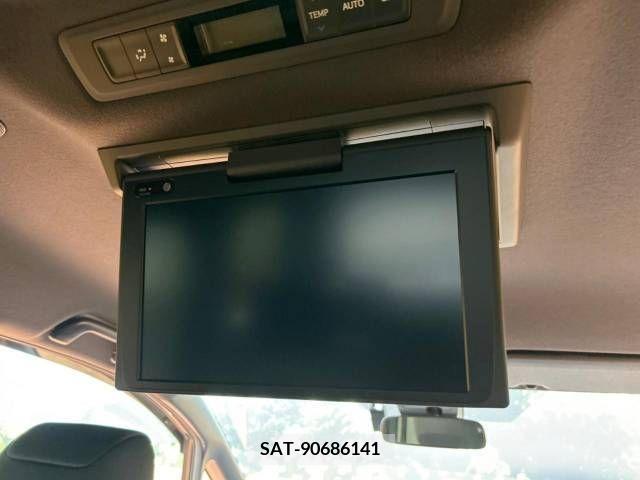 Toyota VOXY 2019-10 288914-2