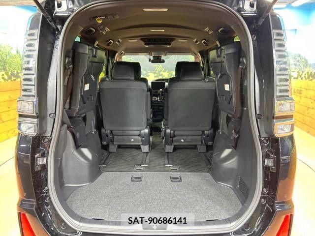 Toyota VOXY 2019-10 288914-12