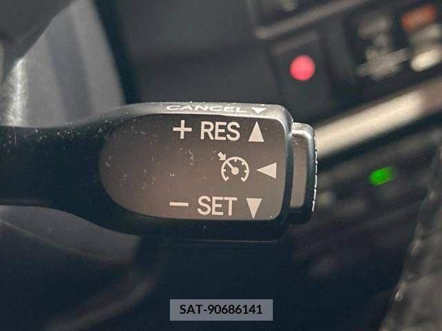 Toyota VOXY 2019-10 288914-7