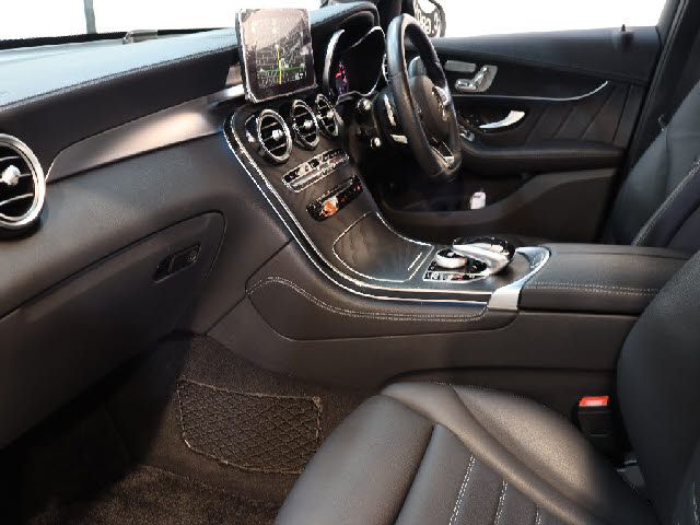 Amg C-CLASS 2018-12 193443-1