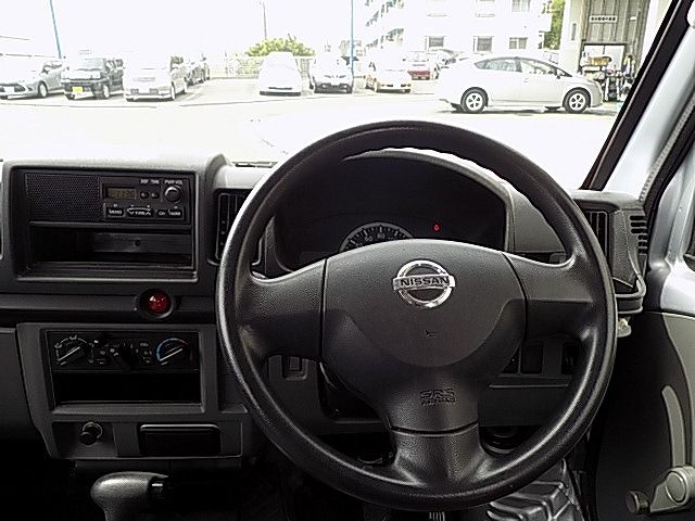 Nissan CLIPPER 2013-08 11405-1