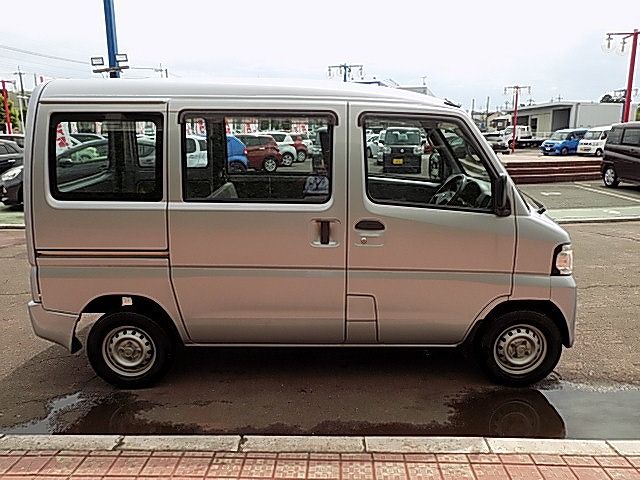 Nissan CLIPPER 2013-08 11405-15