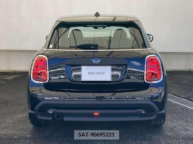 Bmw MINI 2023-04 277374-6