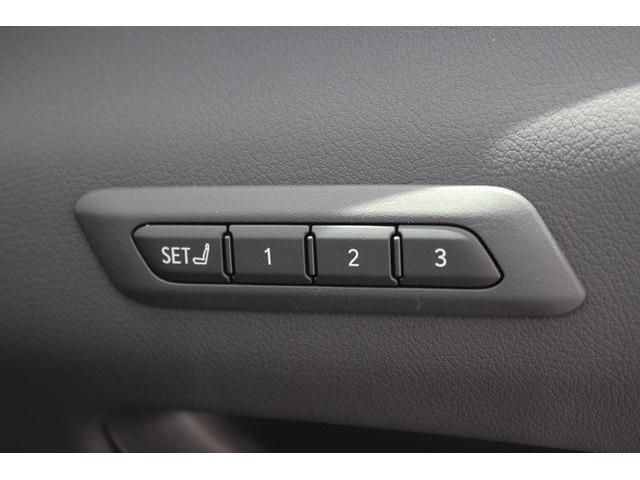 Lexus UX 2021-03 8608-6