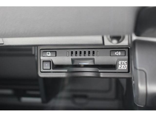 Lexus UX 2021-03 8608-3
