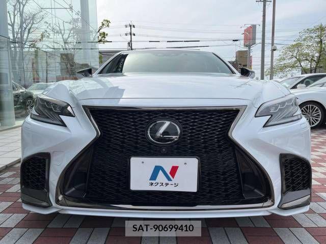 Lexus LS 2018-04 242652-14