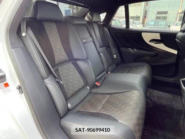 Lexus LS 2018-04 242652-10