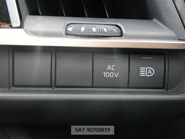 Toyota CROWN 2022-12 256285-19