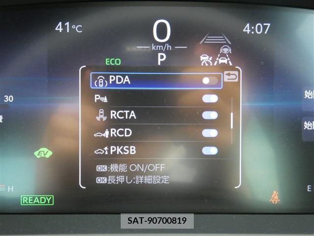 Toyota CROWN 2022-12 256285-14