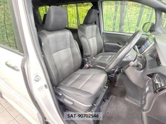 Toyota VOXY 2020-07 394971-8