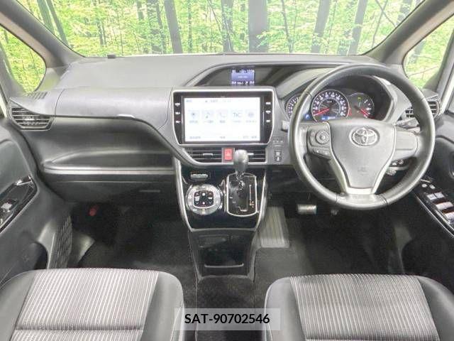 Toyota VOXY 2020-07 394971-1