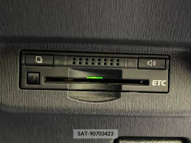 Toyota PRIUS 2015-10 281788-4