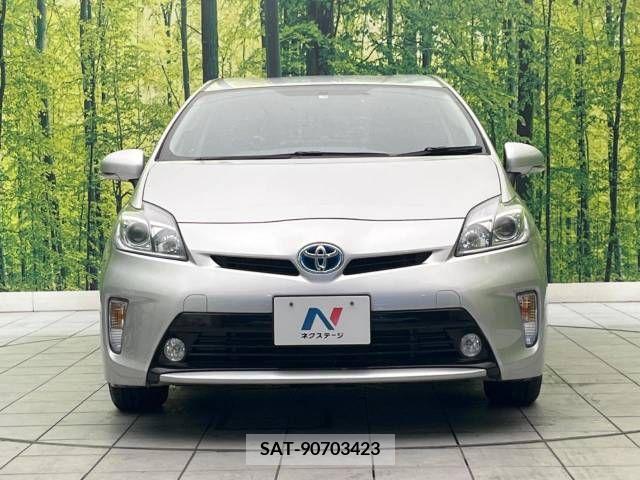 Toyota PRIUS 2015-10 281788-14
