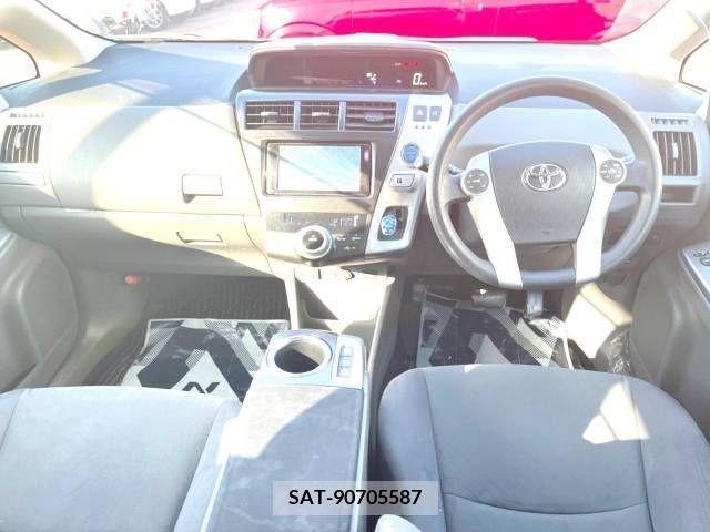 Toyota PRIUS ALPHA 2013-03 282470-1